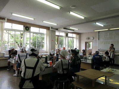 8組カレーいただきます